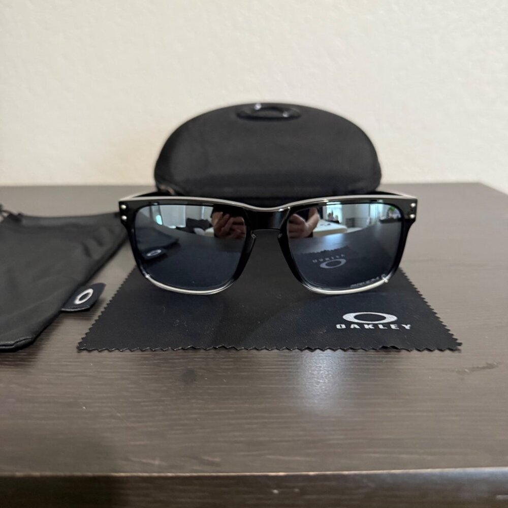 OO9102 Oakley Holbrook Dark Ink Fade Polished Frame Prizm Polarized Sunglasses